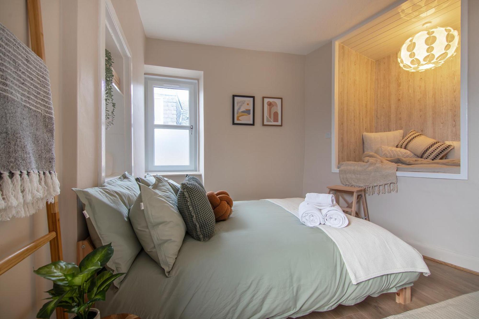 Trendy 2 Bed Flat - Near Airport Leilighet Broxburn Eksteriør bilde