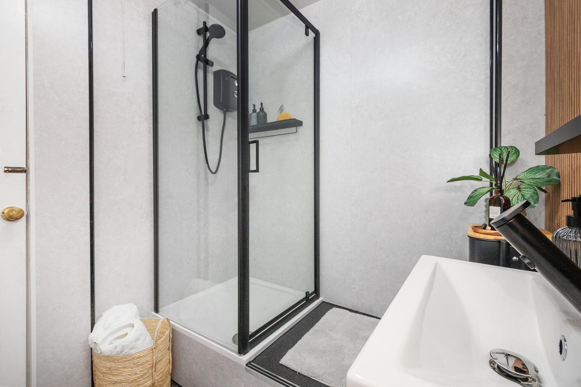 Trendy 2 Bed Flat - Near Airport Leilighet Broxburn Eksteriør bilde